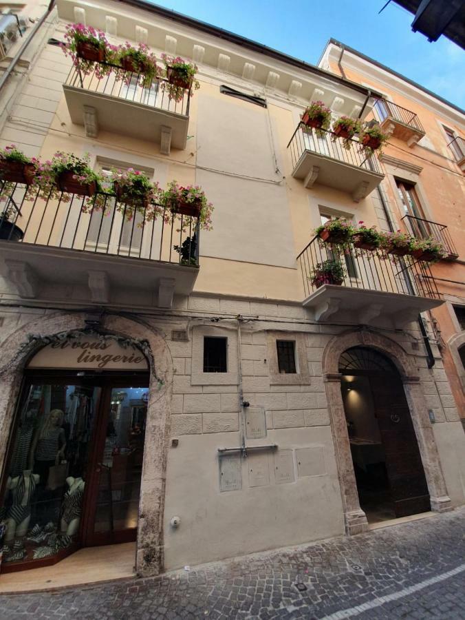 La Dimora Del Falconiere - Luxury Suites Sulmona Buitenkant foto