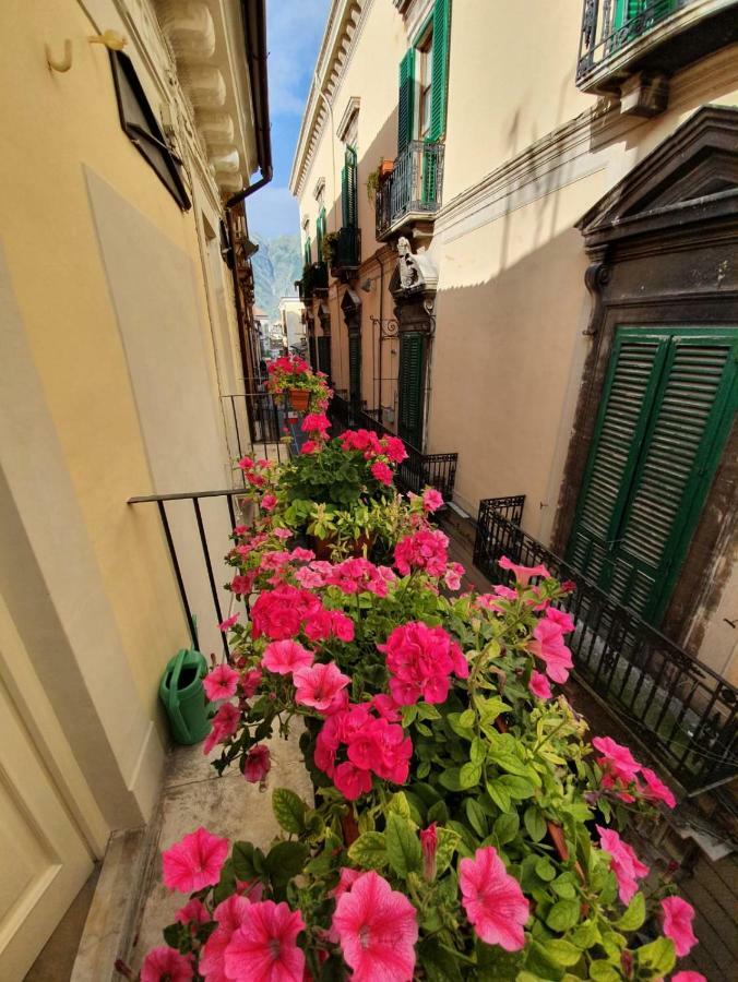 La Dimora Del Falconiere - Luxury Suites Sulmona Buitenkant foto