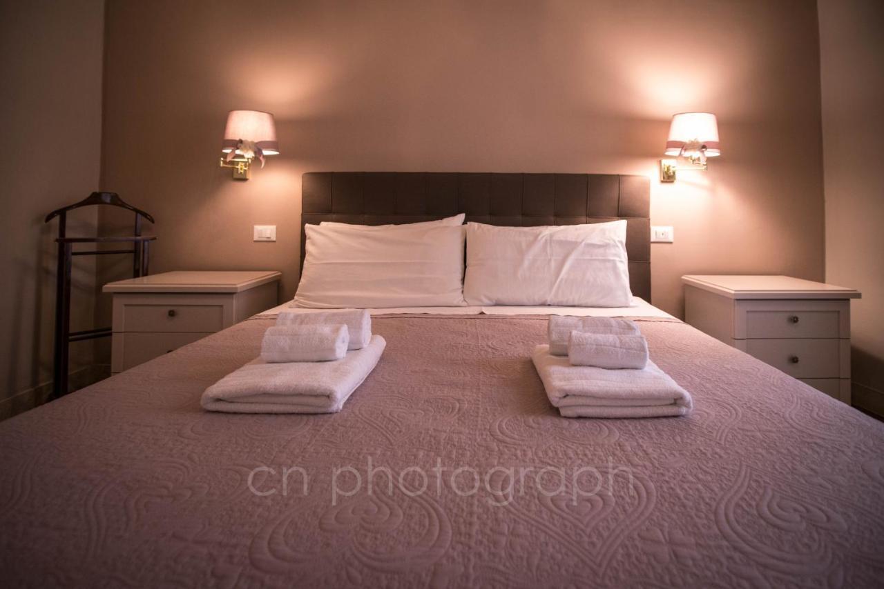 La Dimora Del Falconiere - Luxury Suites Sulmona Buitenkant foto