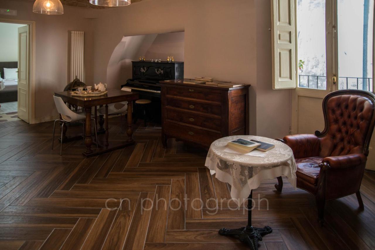 La Dimora Del Falconiere - Luxury Suites Sulmona Buitenkant foto